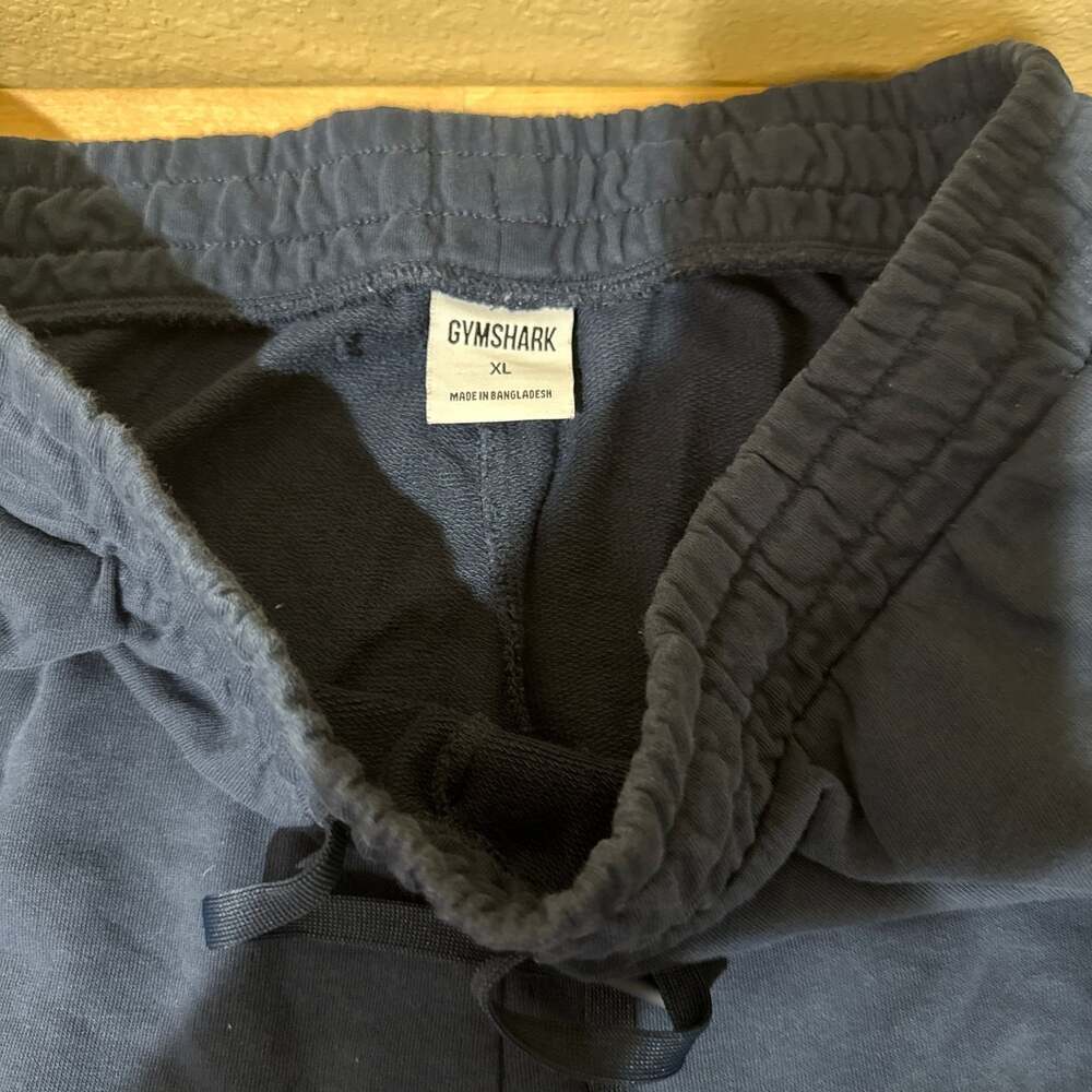 Gymshark Men's Crest Joggers - Navy Blue XL - Picture 3 of 9